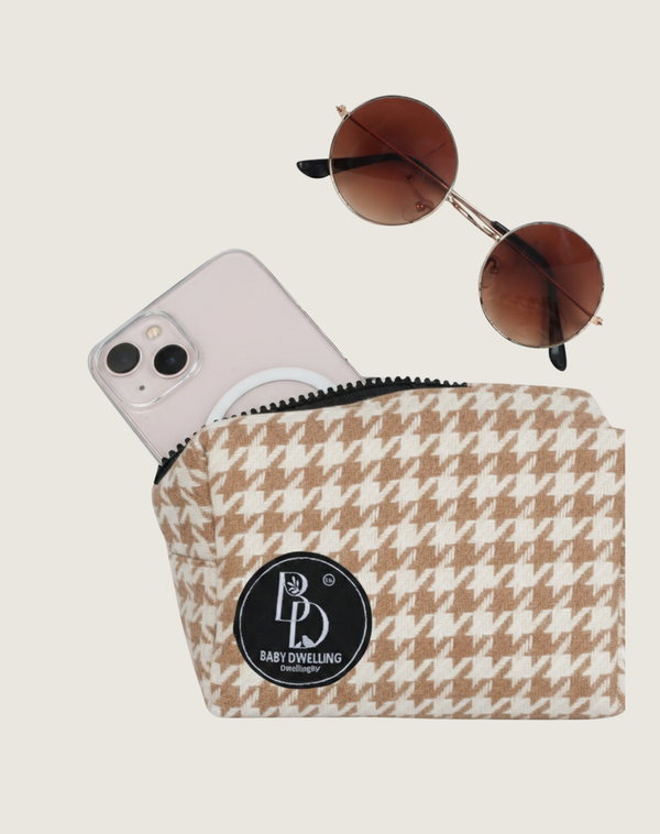 Haven Pouch Mocha Cream Houndstooth